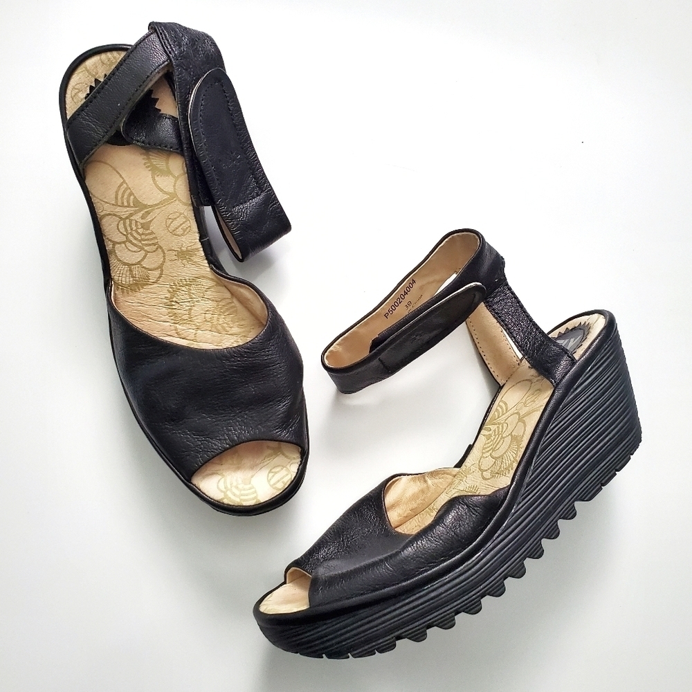 Fly London Black Leather Yula Wedge Sandal